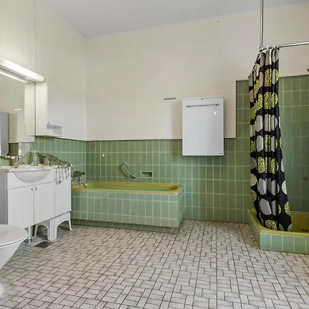 Holiday home Pet Friendly In With Kitchen